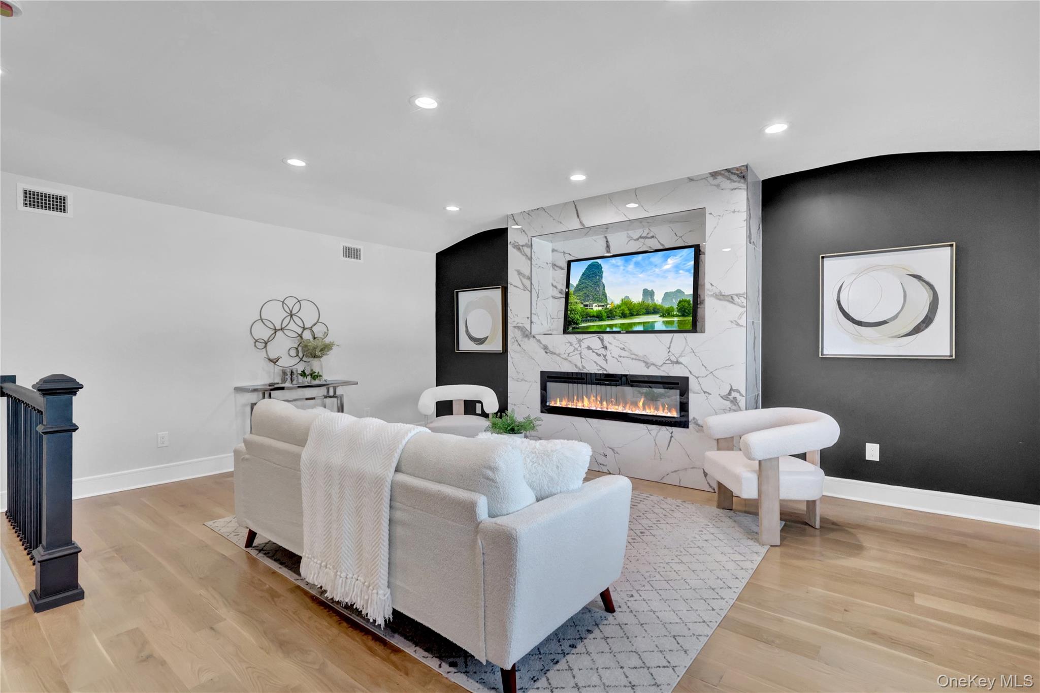 #2 photo, 105 Radcliff Avenue, নাসাউ কাউন্টি Port Washington , NY 11050