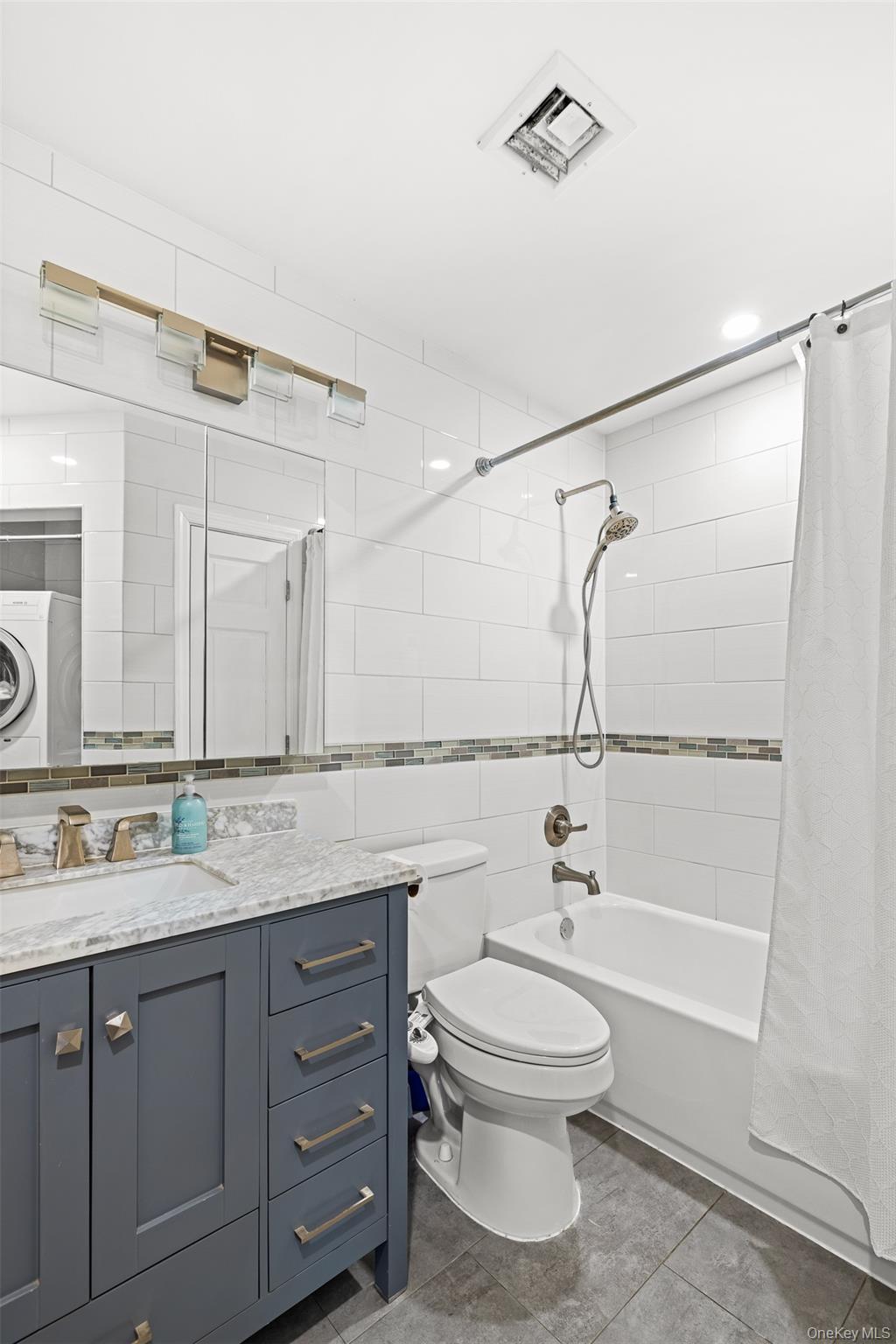 #9 photo, 61-20 71 Avenue, Ridgewood , NY 11385