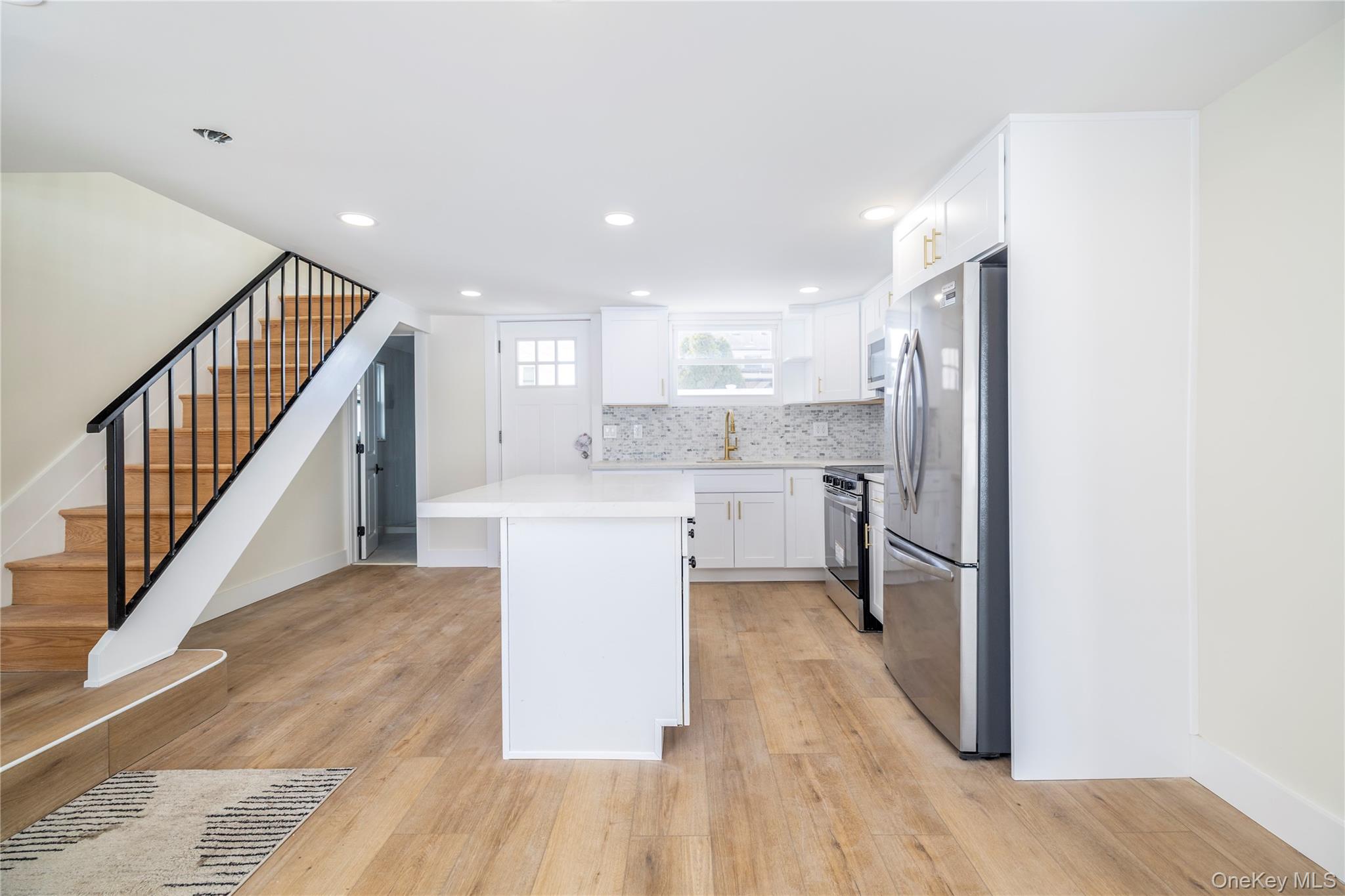 #6 photo, 237 Porterfield Place, 长岛 Freeport , NY 11520