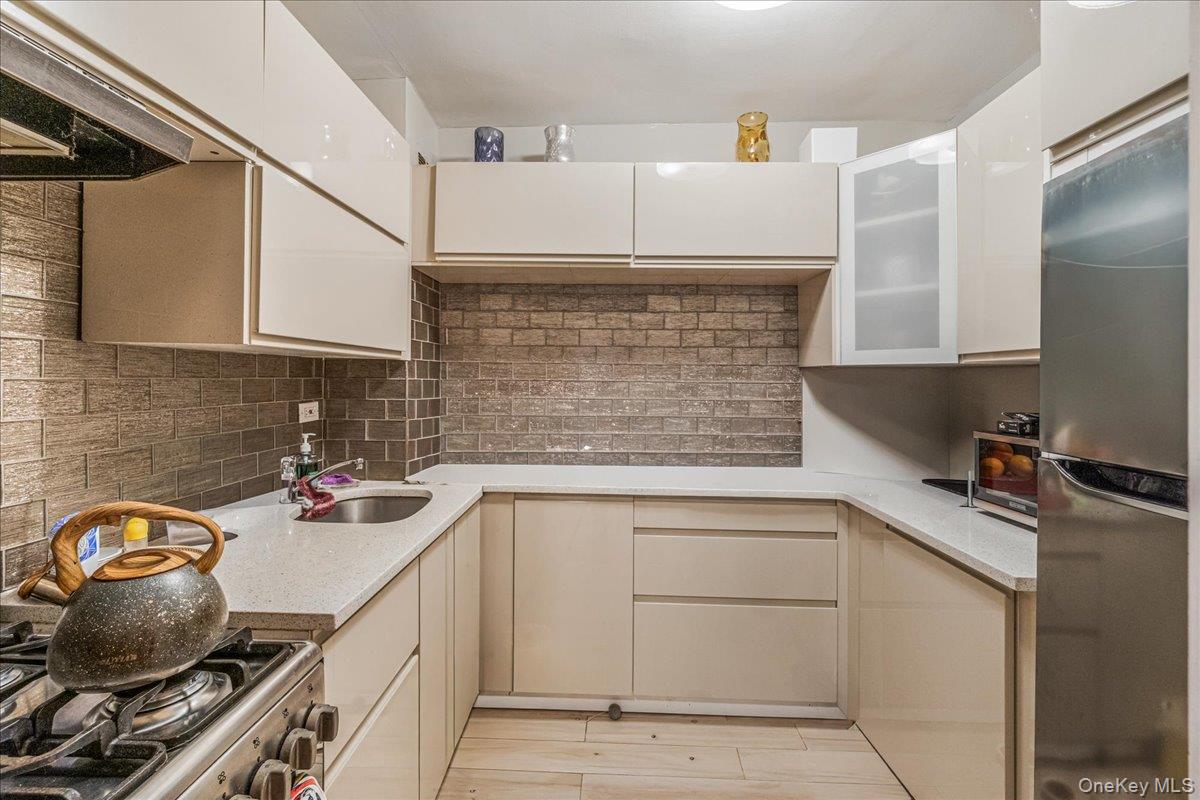 #6 photo, 735 Avenue, Brooklyn , NY 11223