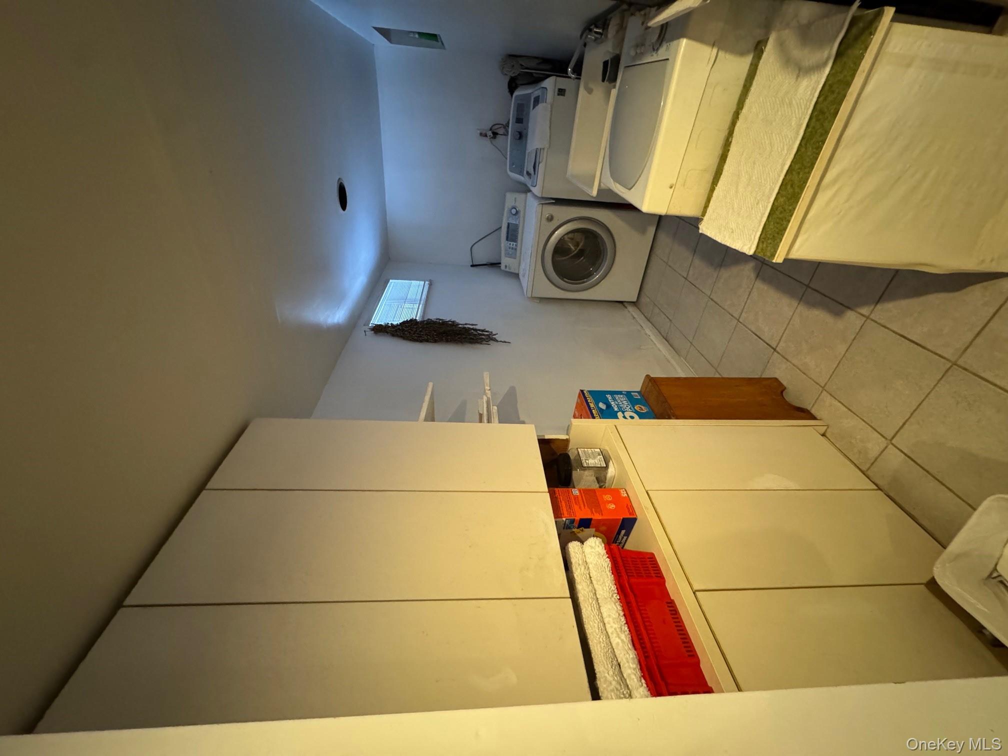 #15 photo, 4012 166th Street, Flushing , NY 11358