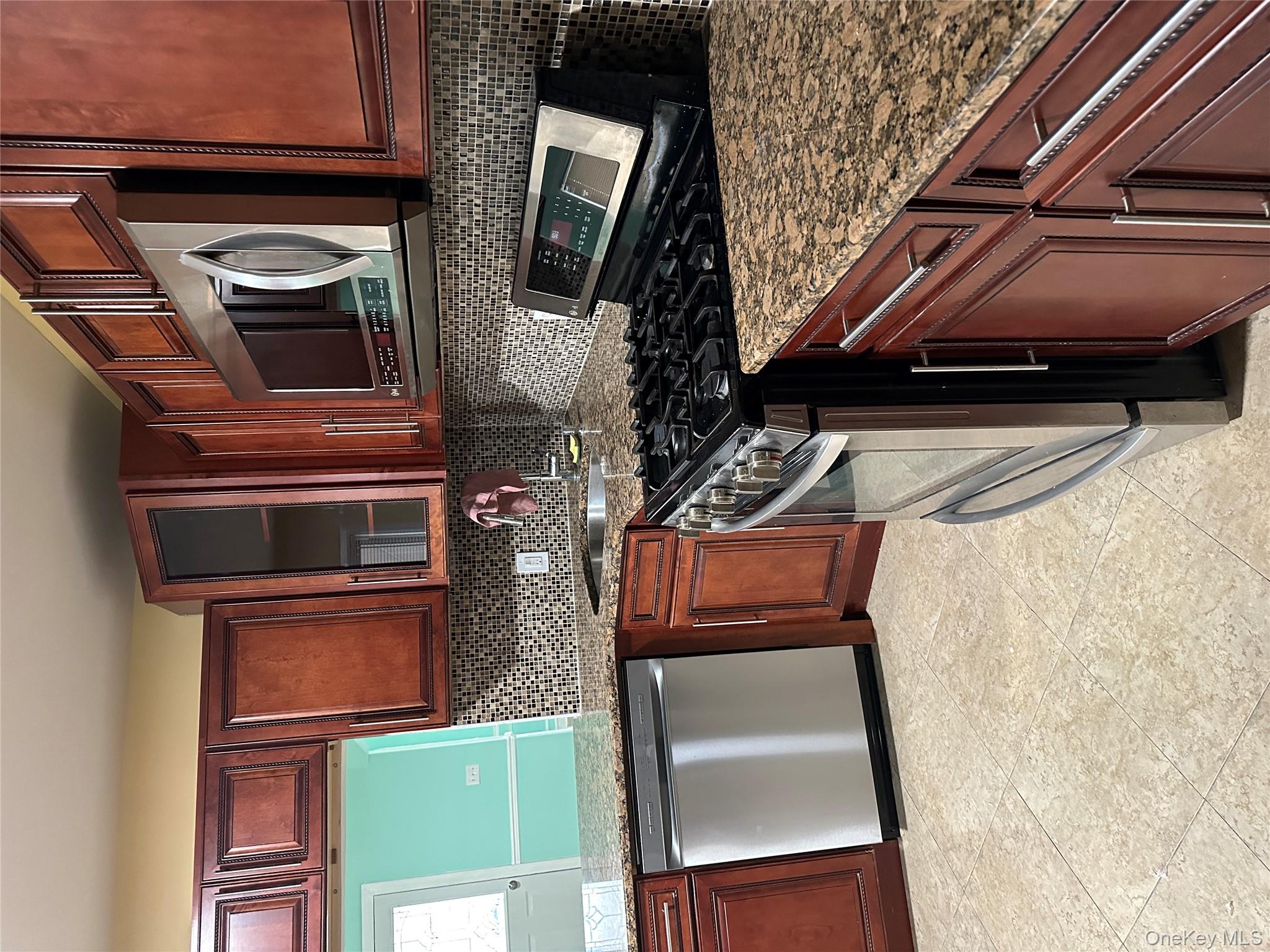 #6 photo, 18740 Hilburn Avenue, Saint Albans , NY 11412