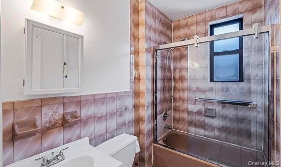 #12 photo, 15517 Sanford Avenue, Flushing , NY 11355