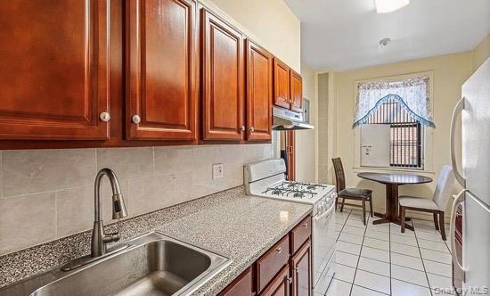 #4 photo, 15517 Sanford Avenue, Flushing , NY 11355