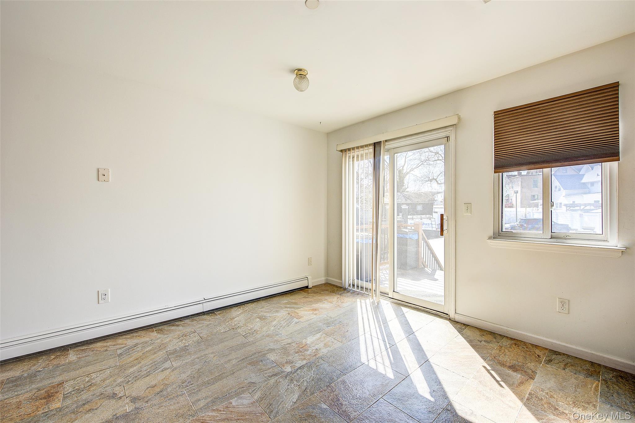 #11 photo, 3102 Richmond Terrace, جزيرة ستاتن Staten Island , NY 10303