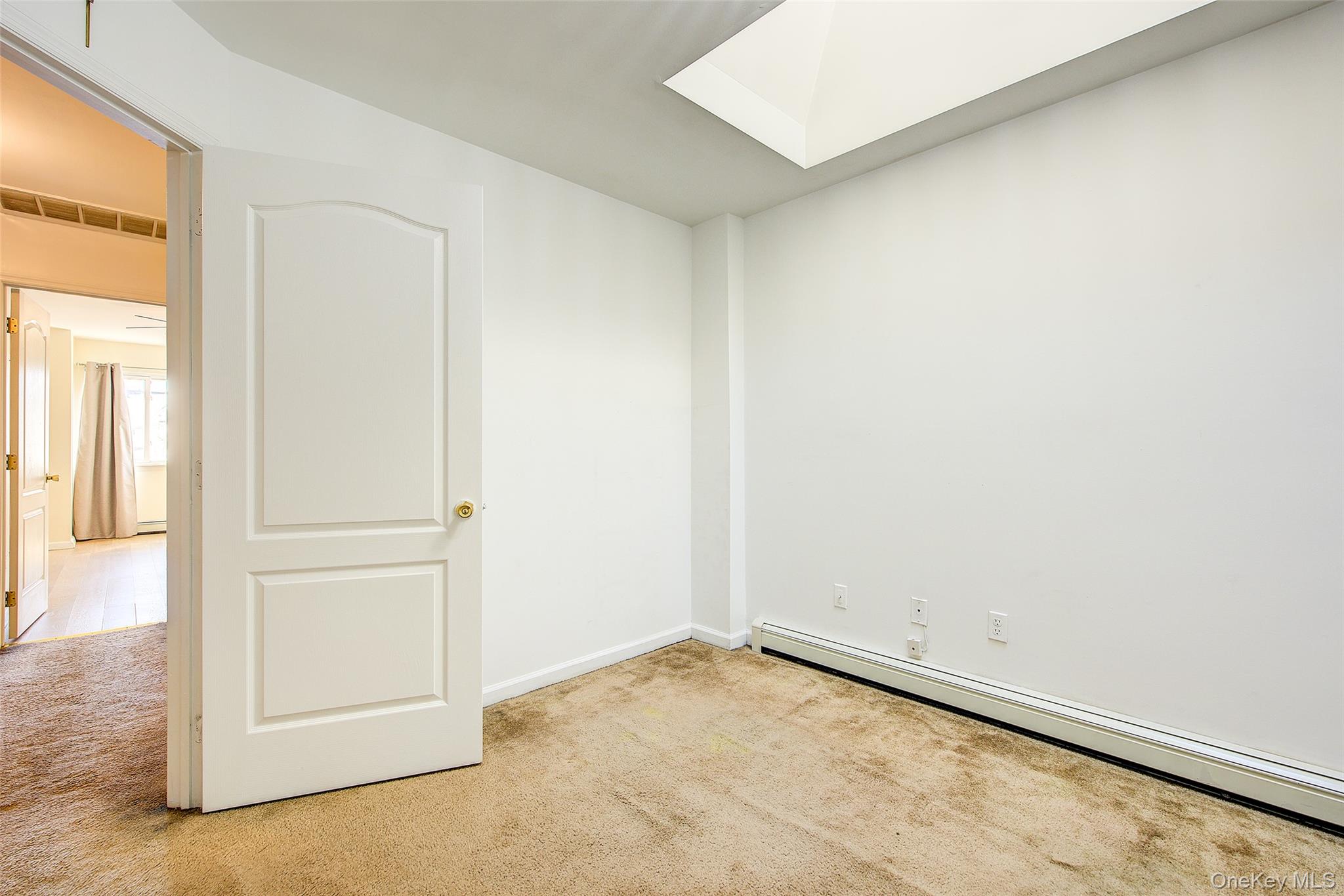 #18 photo, 3102 Richmond Terrace, جزيرة ستاتن Staten Island , NY 10303