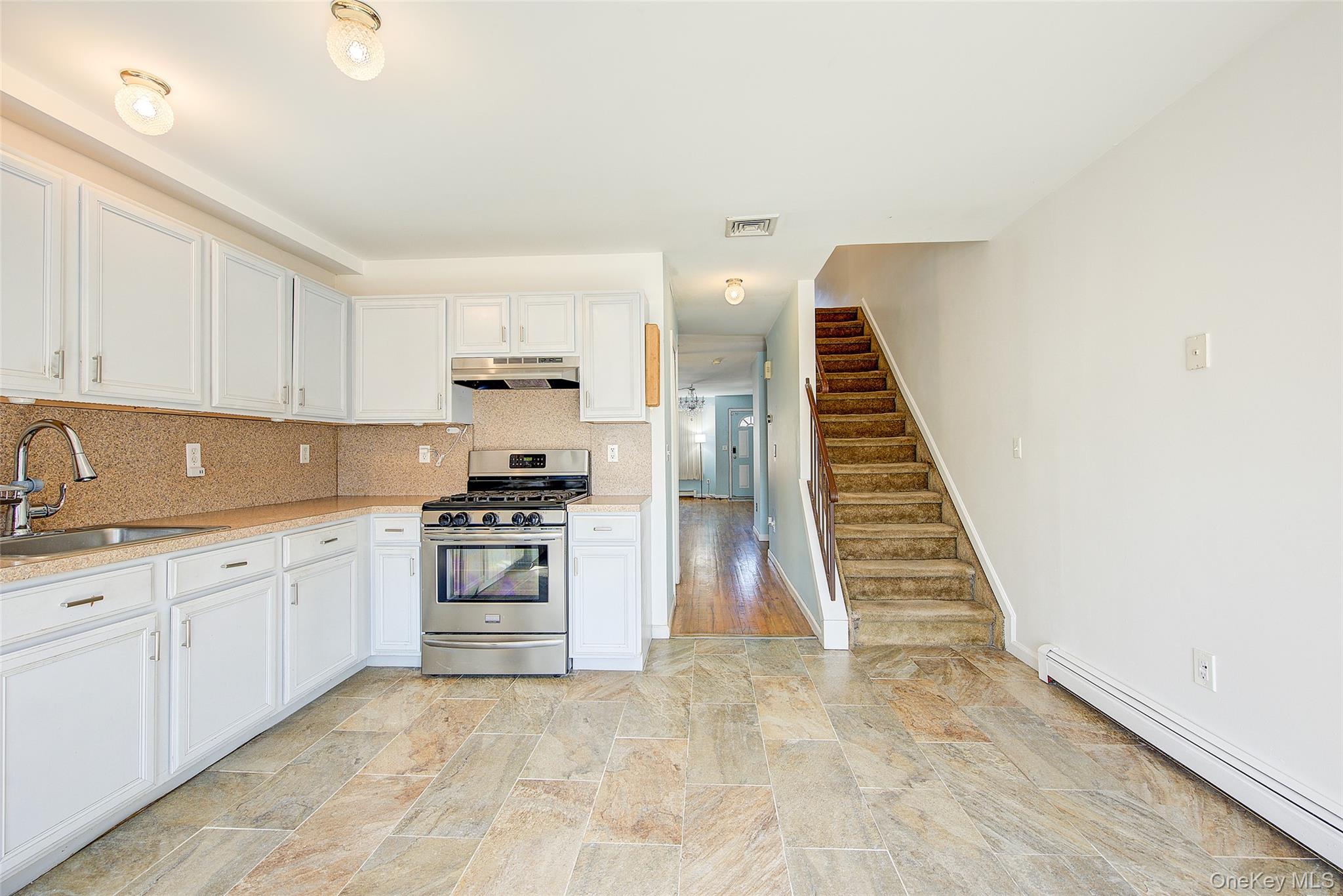 #5 photo, 3102 Richmond Terrace, جزيرة ستاتن Staten Island , NY 10303