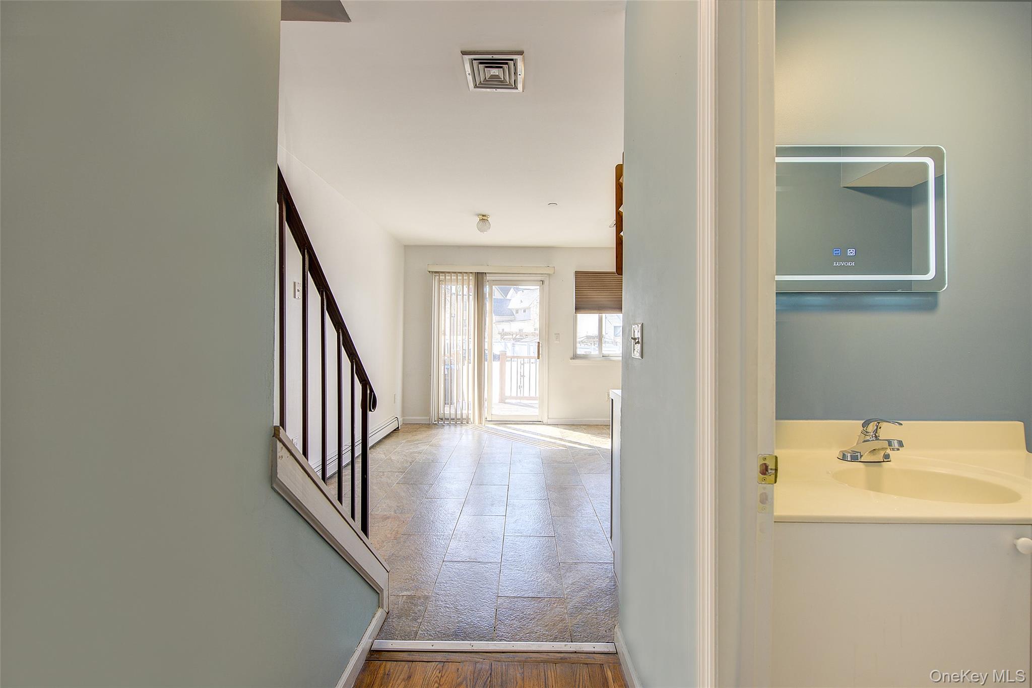 #8 photo, 3102 Richmond Terrace, جزيرة ستاتن Staten Island , NY 10303