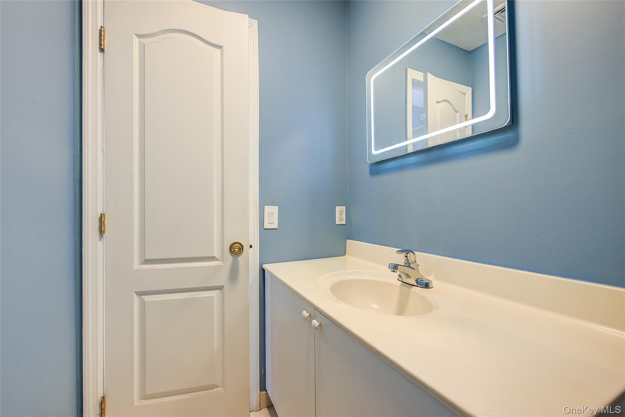 #9 photo, 3102 Richmond Terrace, جزيرة ستاتن Staten Island , NY 10303