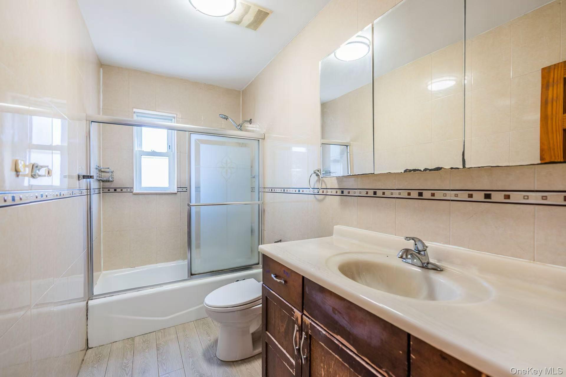 #11 photo, 3423 146th Street, কুইন্‌স Flushing , NY 11354