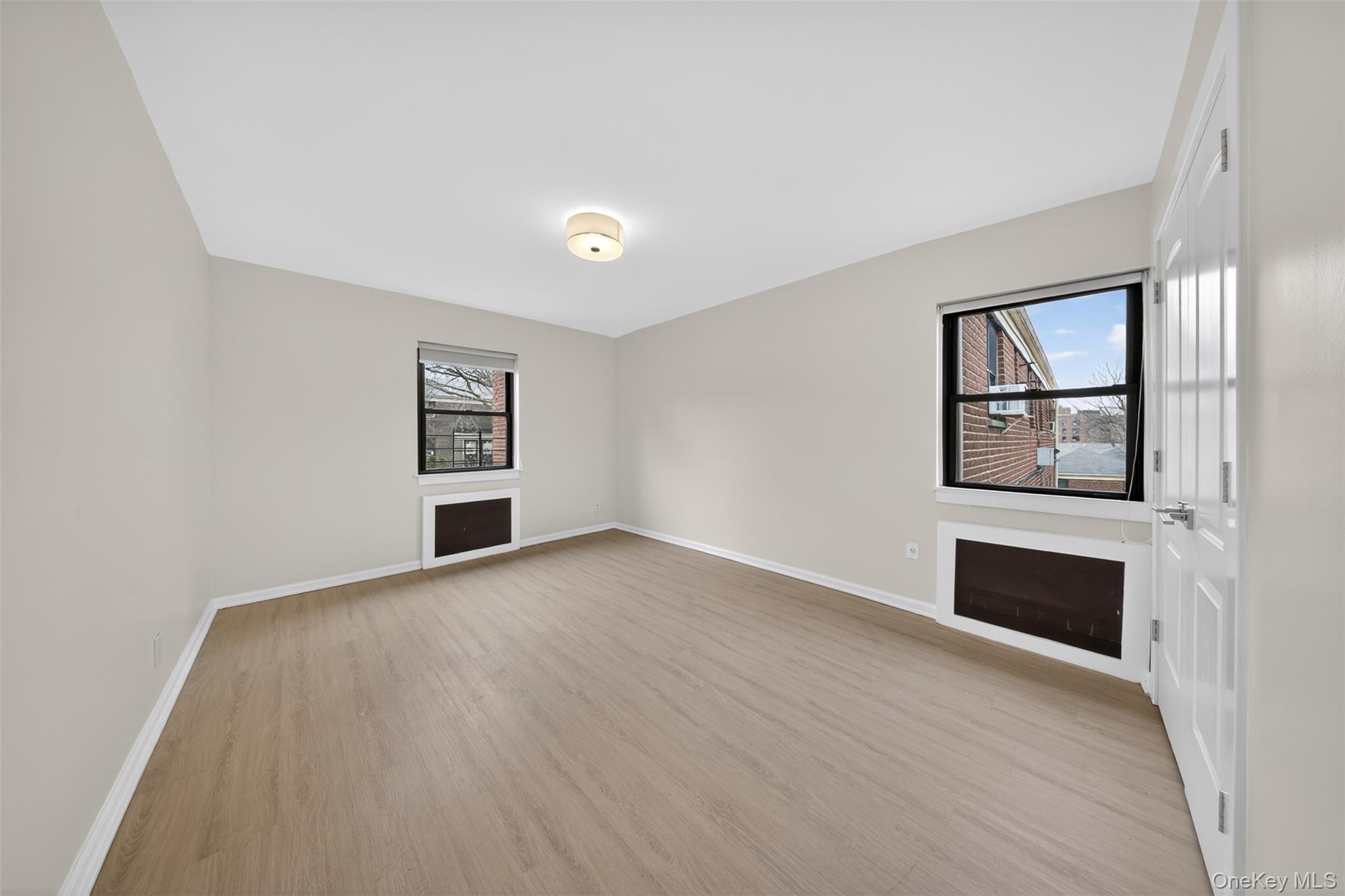 #8 photo, 21910 75th Avenue, 皇后區 Oakland Gardens , NY 11364