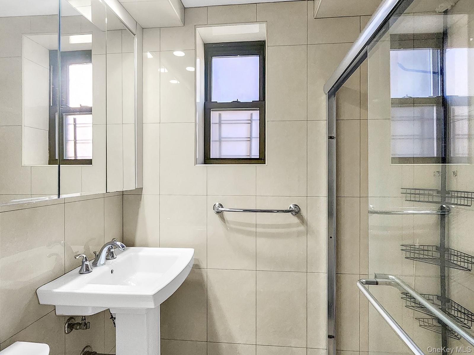 #7 photo, 25-18 Union Street, Flushing , NY 11354