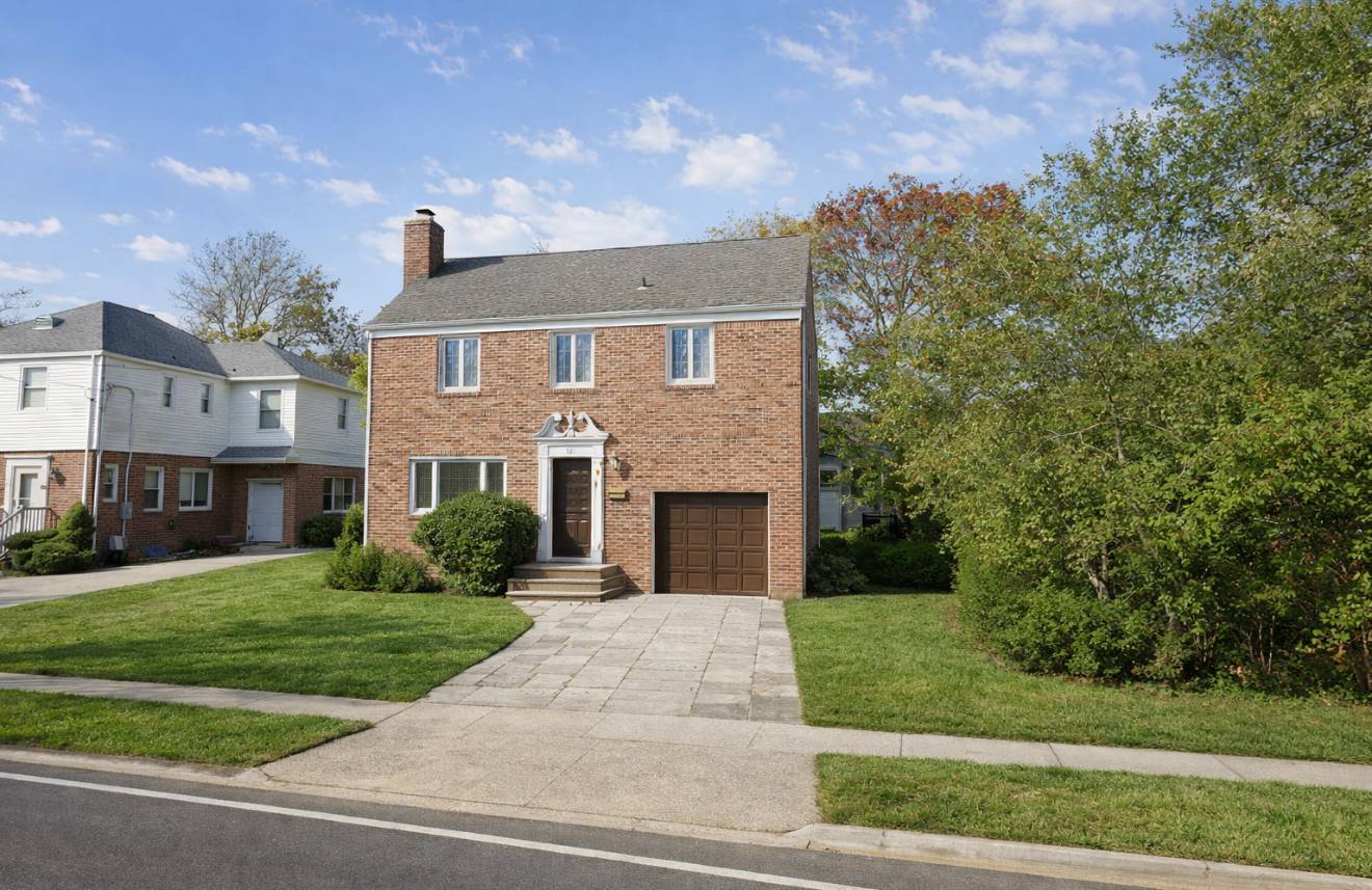 #1 photo, 770 Broadway, Woodmere , NY 11598