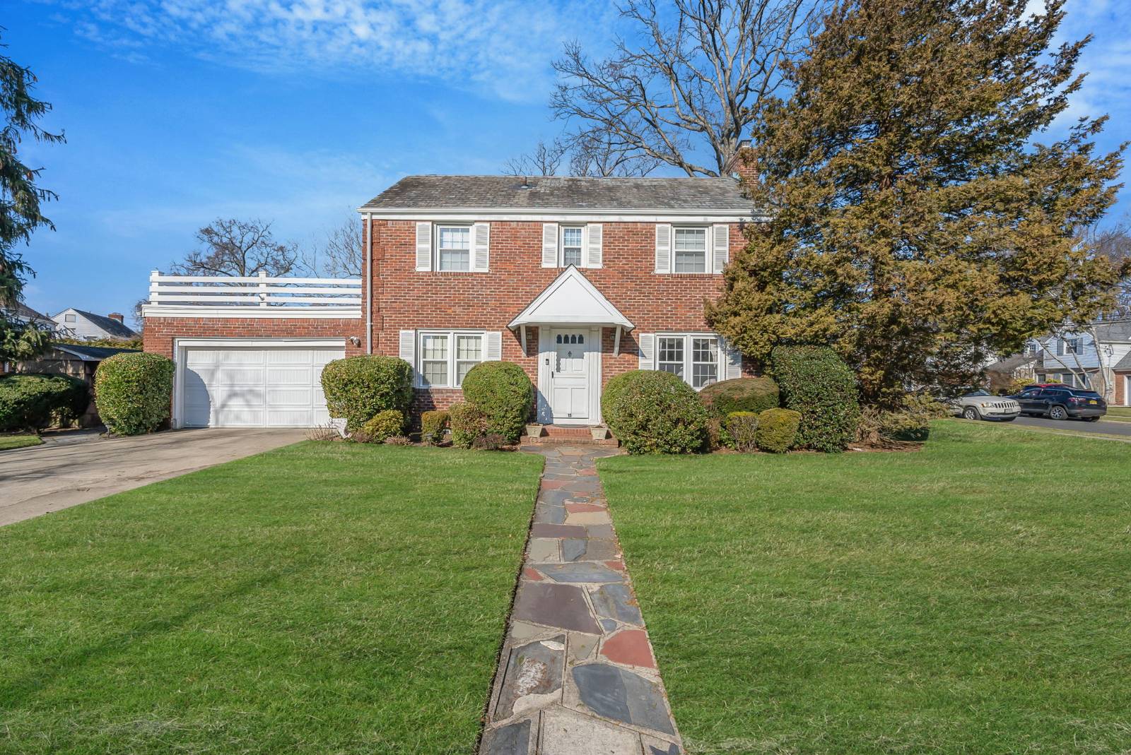 #1 photo, 15 Seeley Ct, ナッソー郡 Malverne , NY 11565