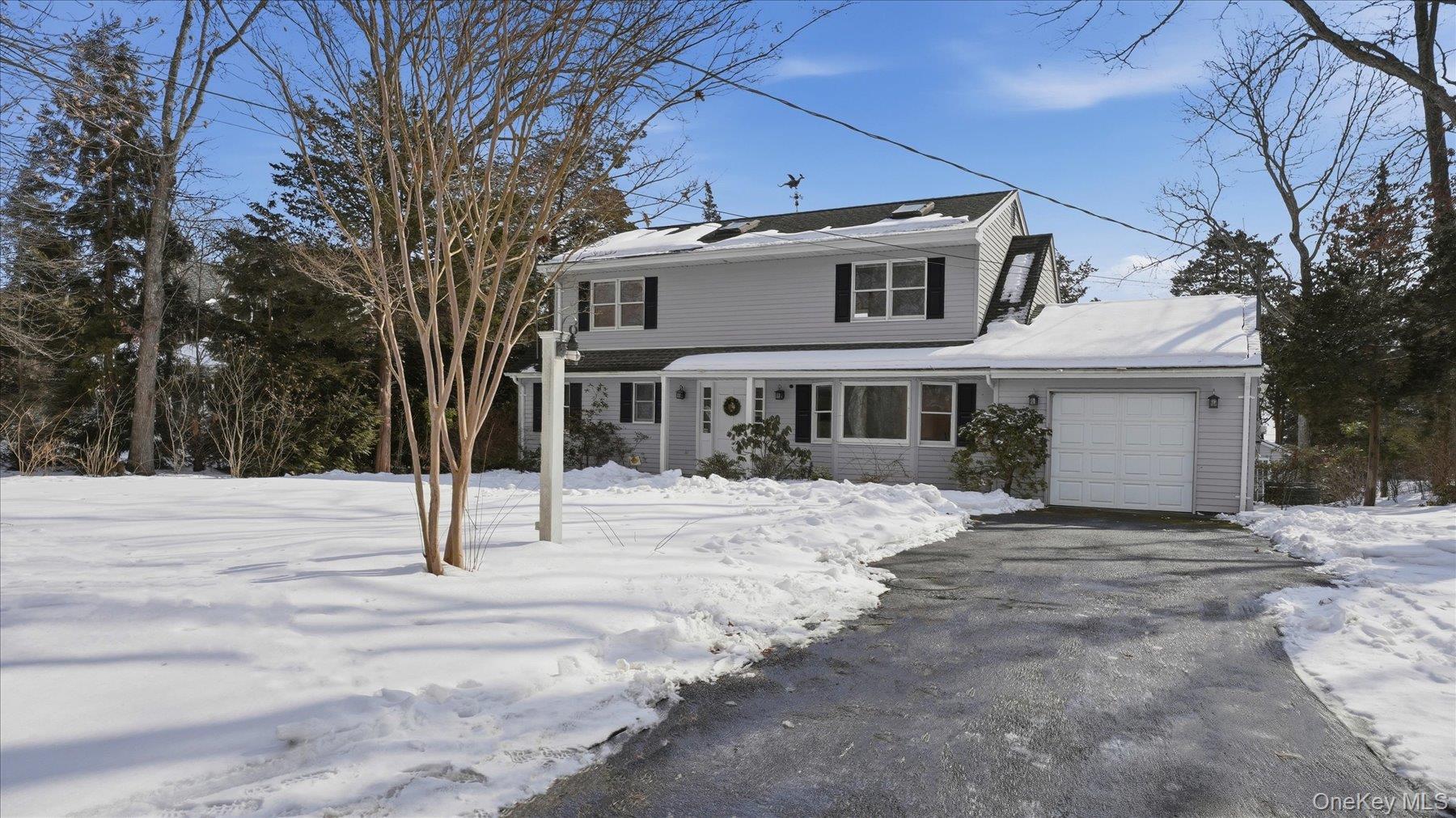 #5 photo, 55 Leafy Way, Aquebogue , NY 11931