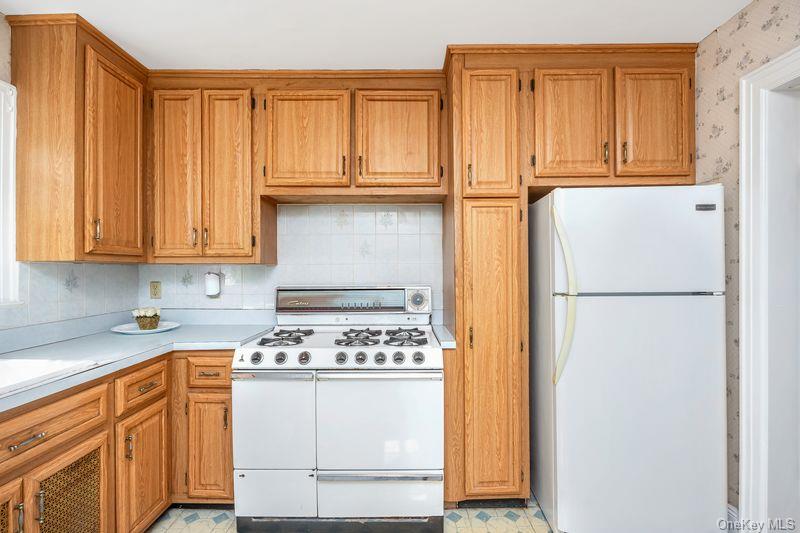 #10 photo, 16 Margaret Boulevard, 長島 Merrick , NY 11566