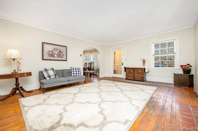 #4 photo, 16 Margaret Boulevard, 長島 Merrick , NY 11566