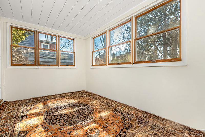 #7 photo, 16 Margaret Boulevard, 長島 Merrick , NY 11566