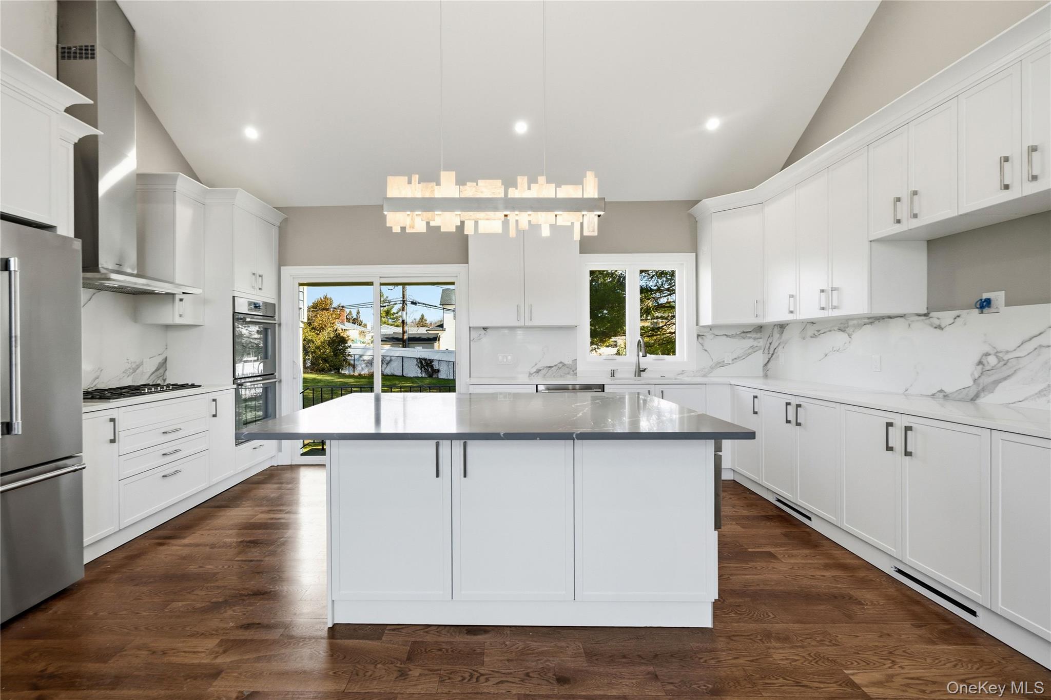 #14 photo, 6 Adrienne Drive, 長島 Old Bethpage , NY 11804