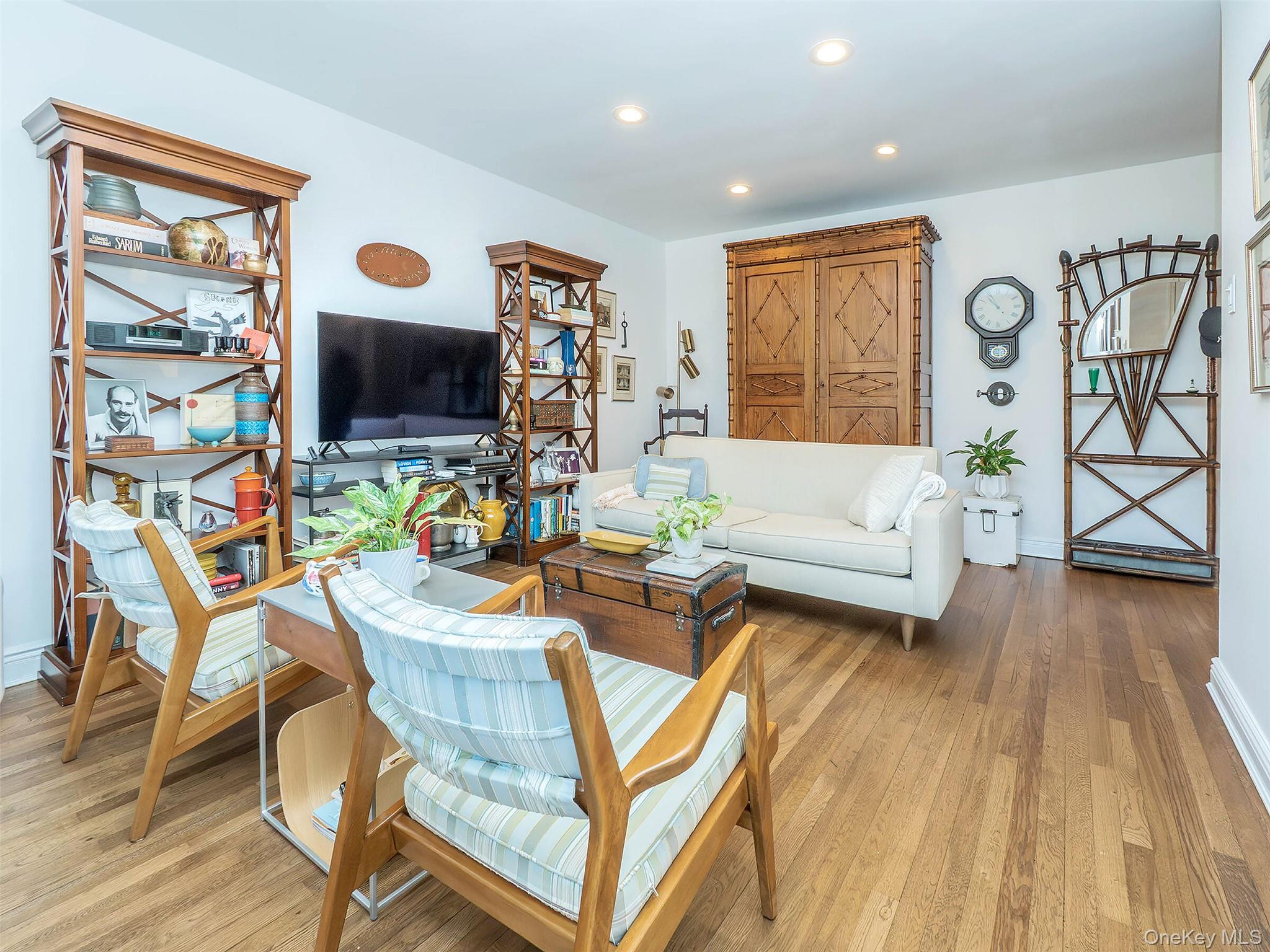 #10 photo, 22 Madison Park, 長島 Port Washington , NY 11050