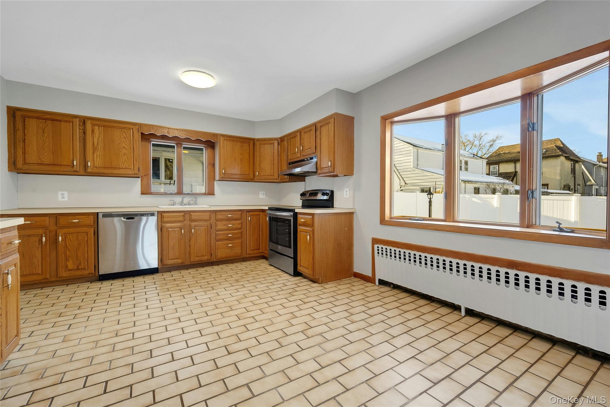 #8 photo, 812 Halstead Avenue, Mamaroneck , NY 10543