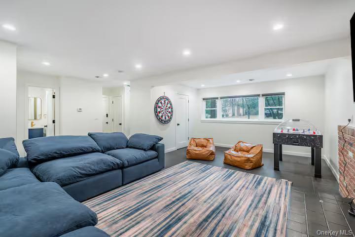 #15 photo, 9 E Stemmer Lane, Suffern , NY 10901