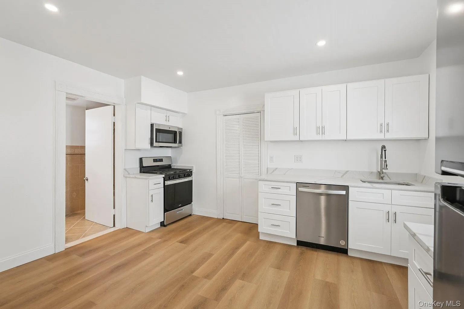 #2 photo, 332 Locust Avenue, Port Chester , NY 10573