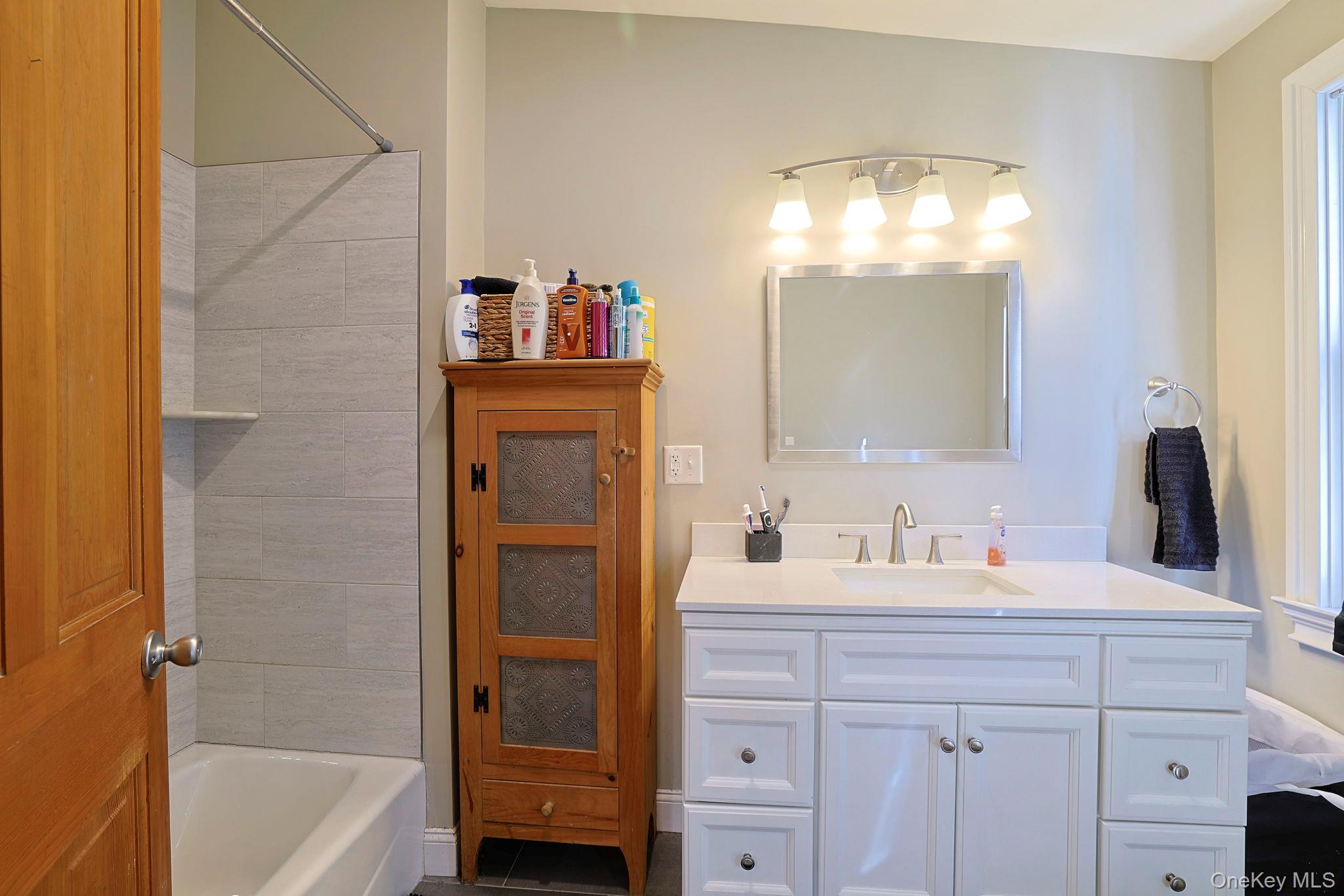 #17 photo, 1666 Main Street, 紐約州 Pleasant Valley , NY 12569