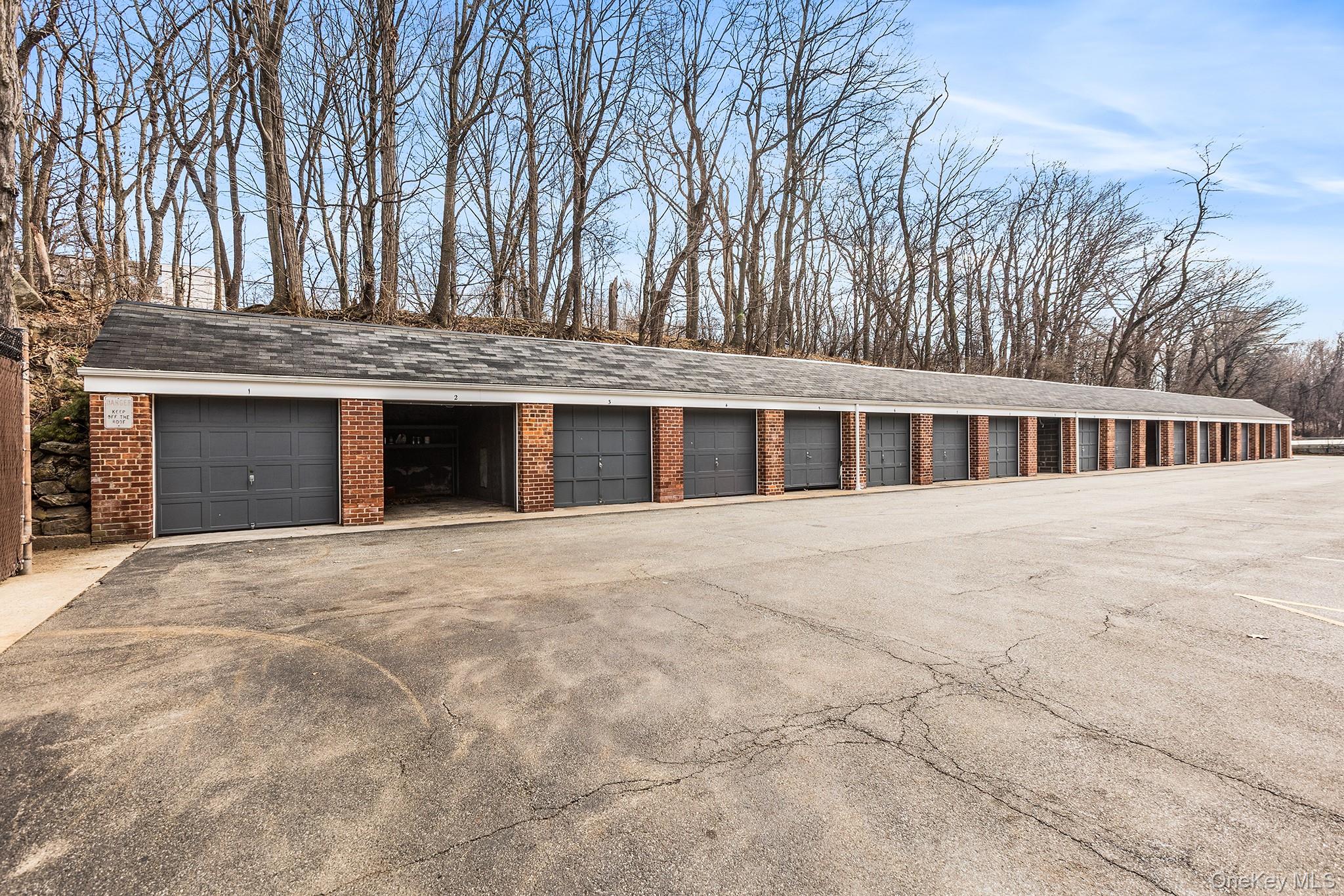 #16 photo, 320 S Broadway, Tarrytown , NY 10591