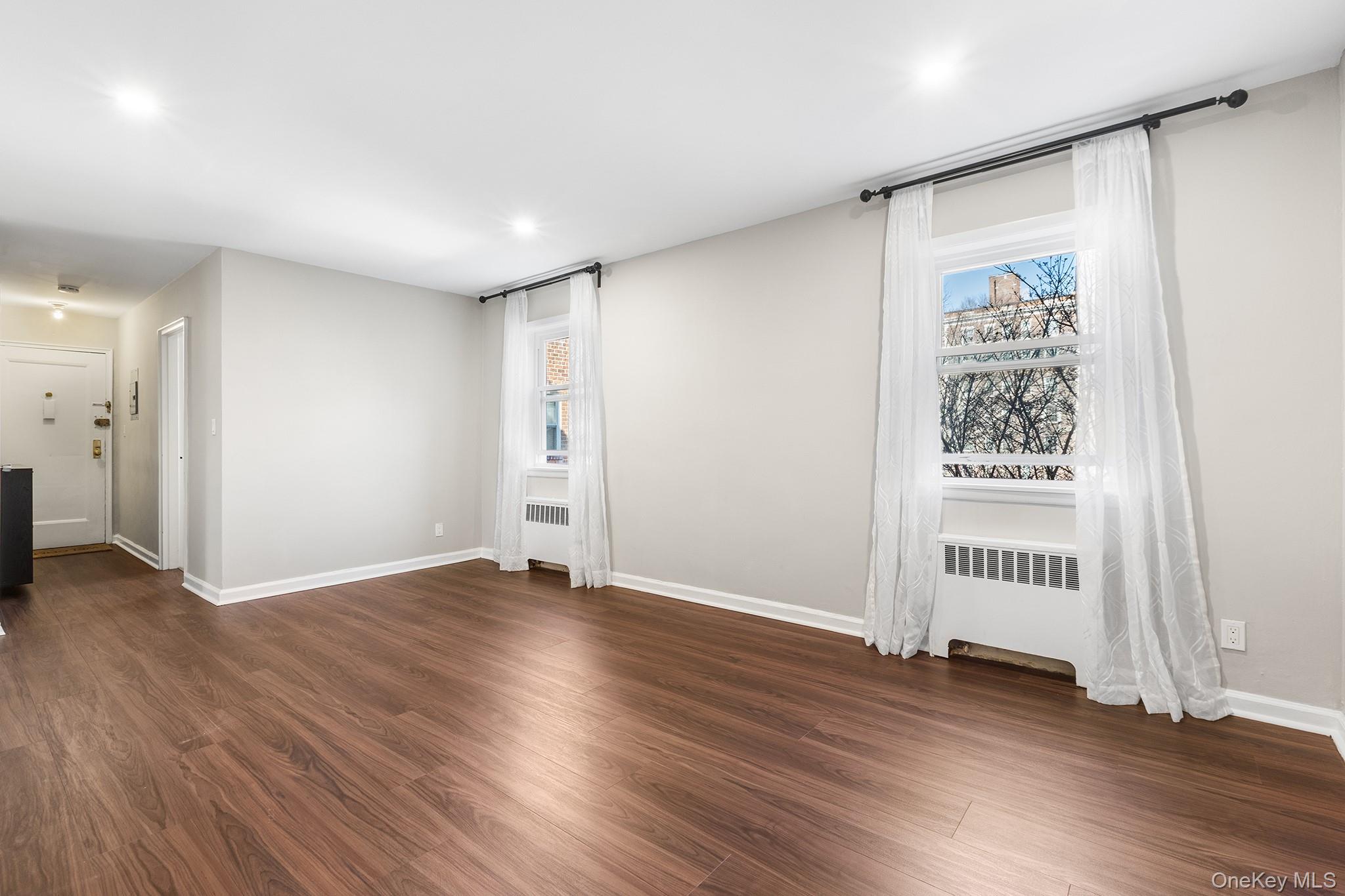 #7 photo, 320 S Broadway, Tarrytown , NY 10591