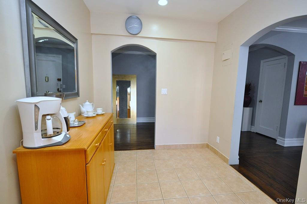 #17 photo, 253 Garth Road, Scarsdale , NY 10583