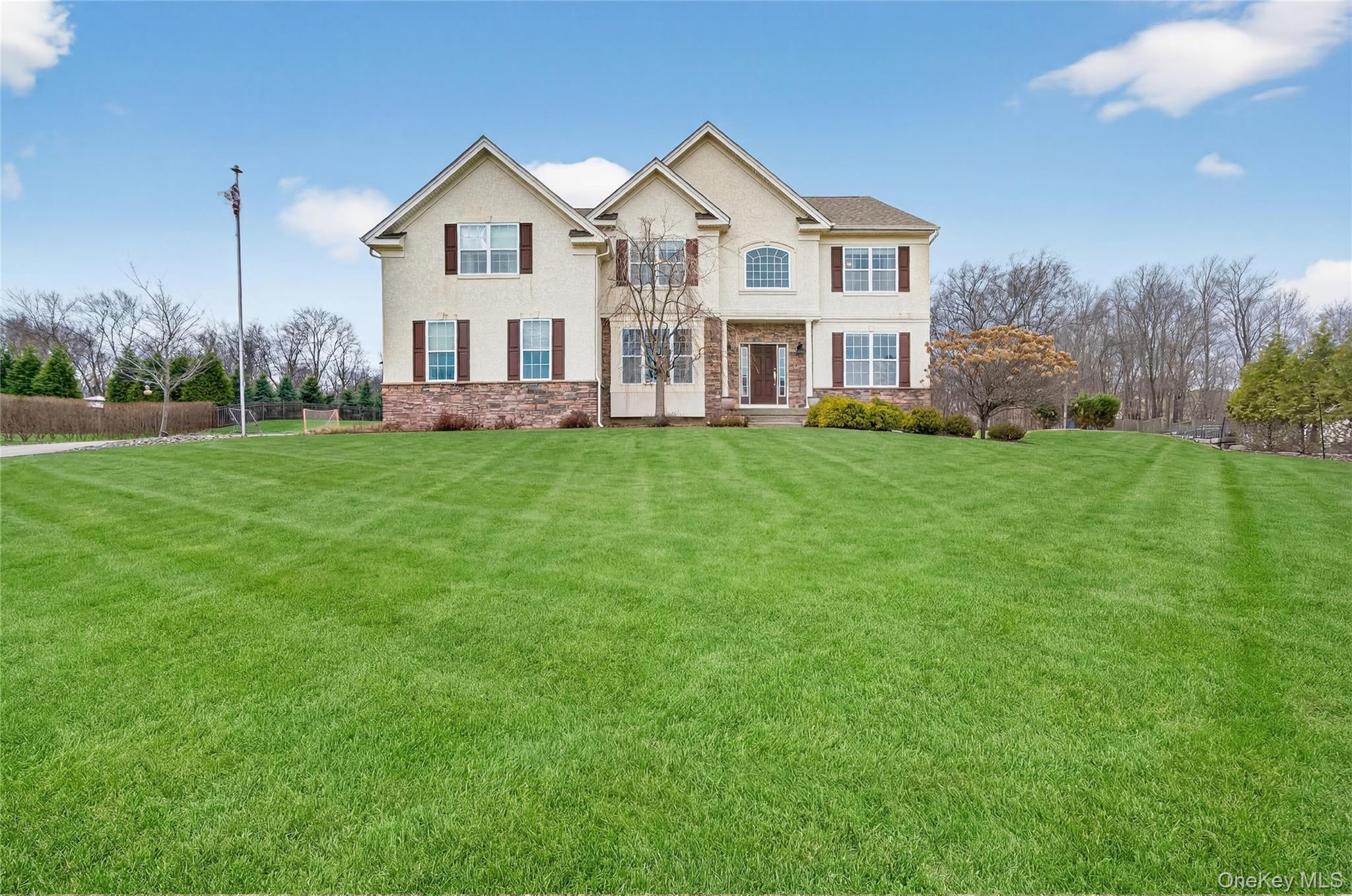 #4 photo, 75 Luthien Forest Road, Rock Tavern , NY 12575