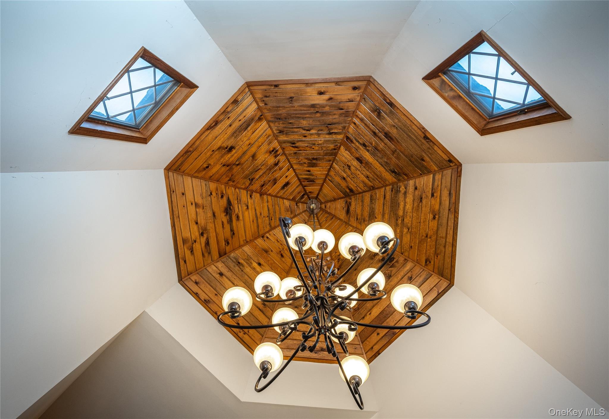 #7 photo, 14 Geneva Drive, Hopewell Junction , NY 12533