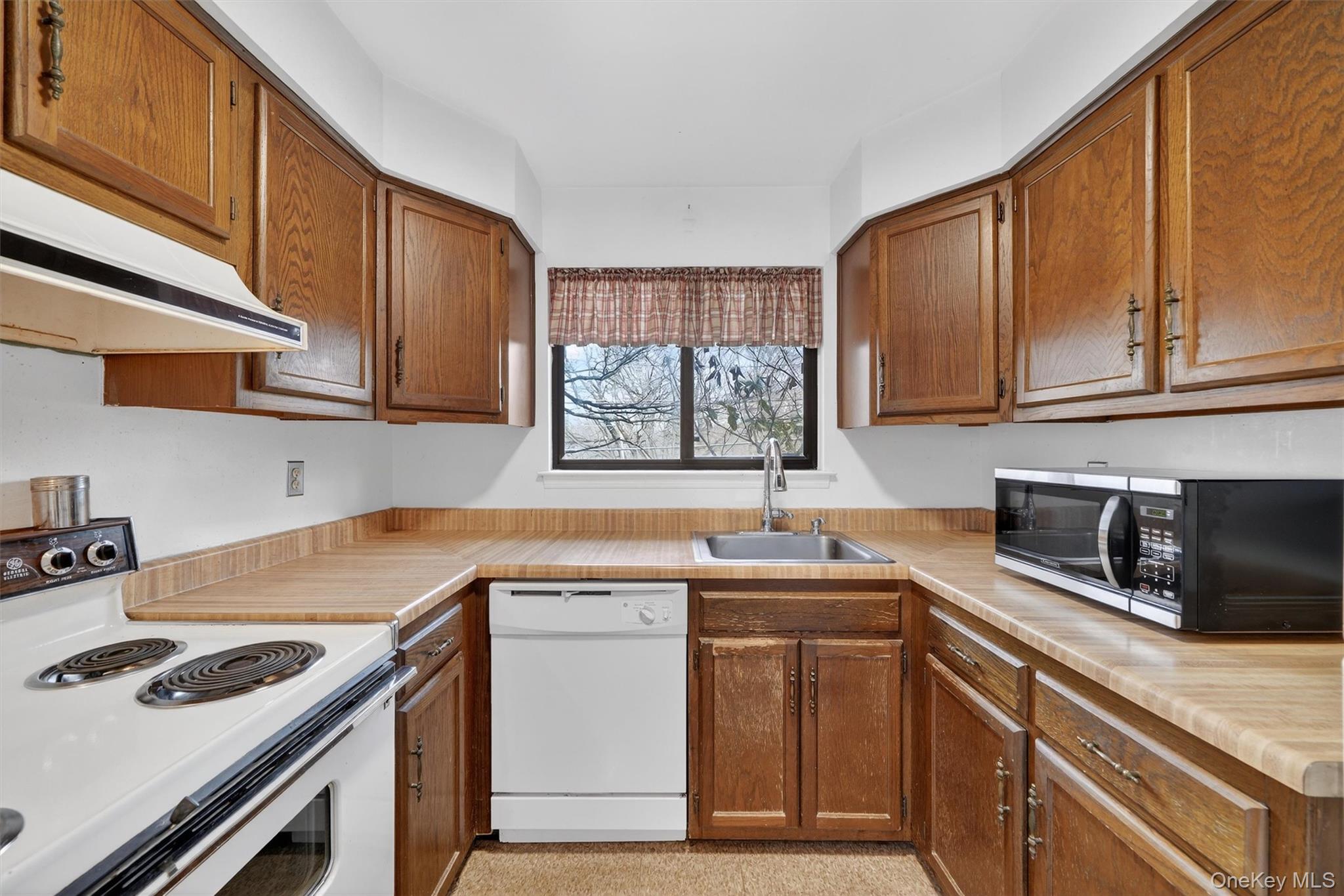 #15 photo, 9 Briarcliff Drive, Ossining , NY 10562