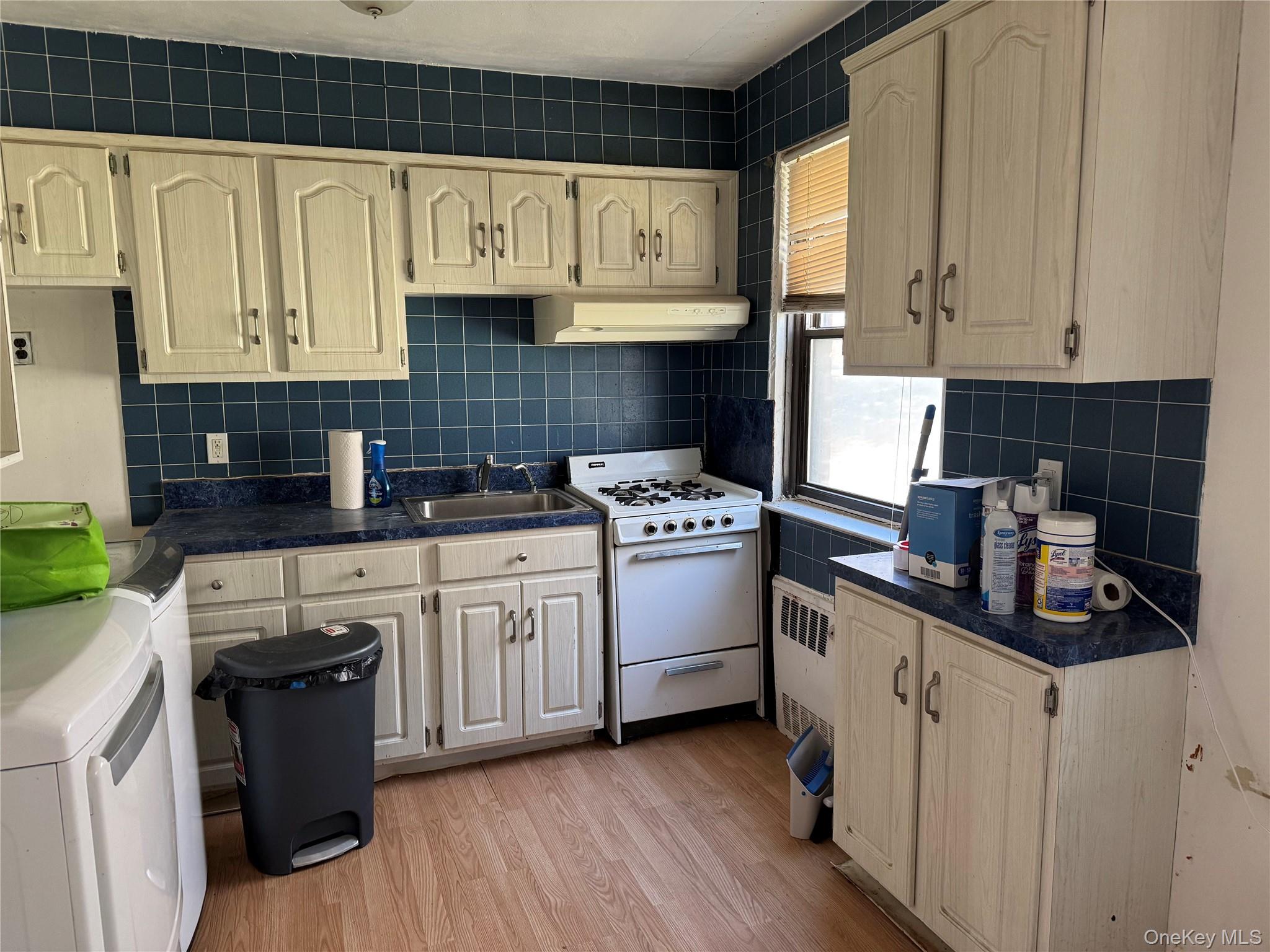 #3 photo, 25 Lawrence Drive, White Plains , NY 10603