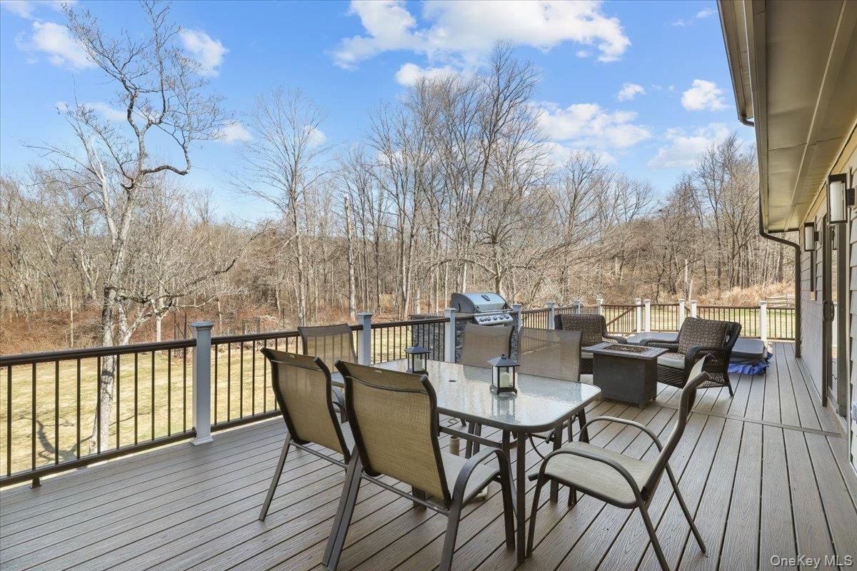 #7 photo, 9 Comanche Court, Katonah , NY 10536