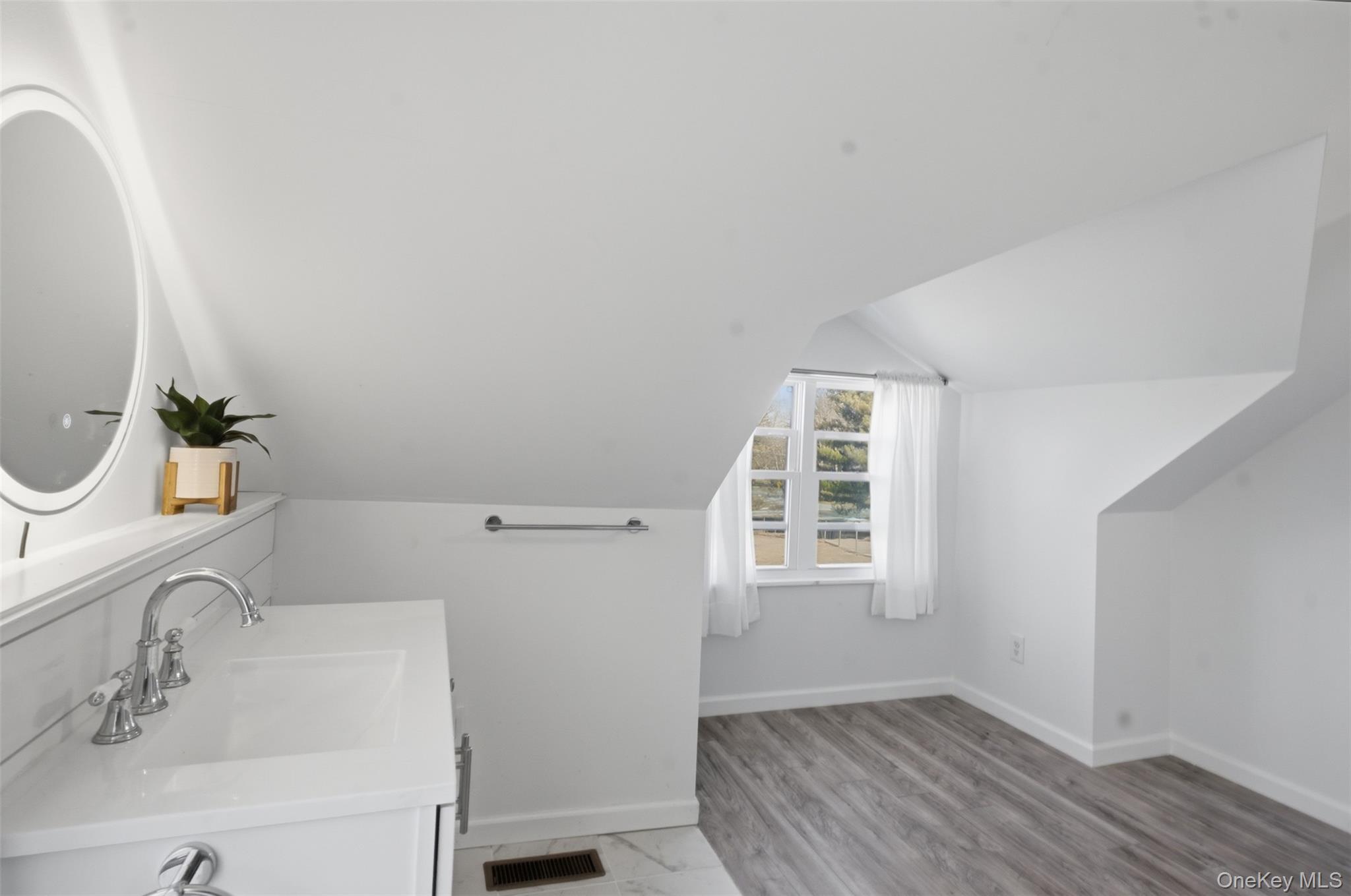 #20 photo, 2151 State Route 52, Pine Bush , NY 12566