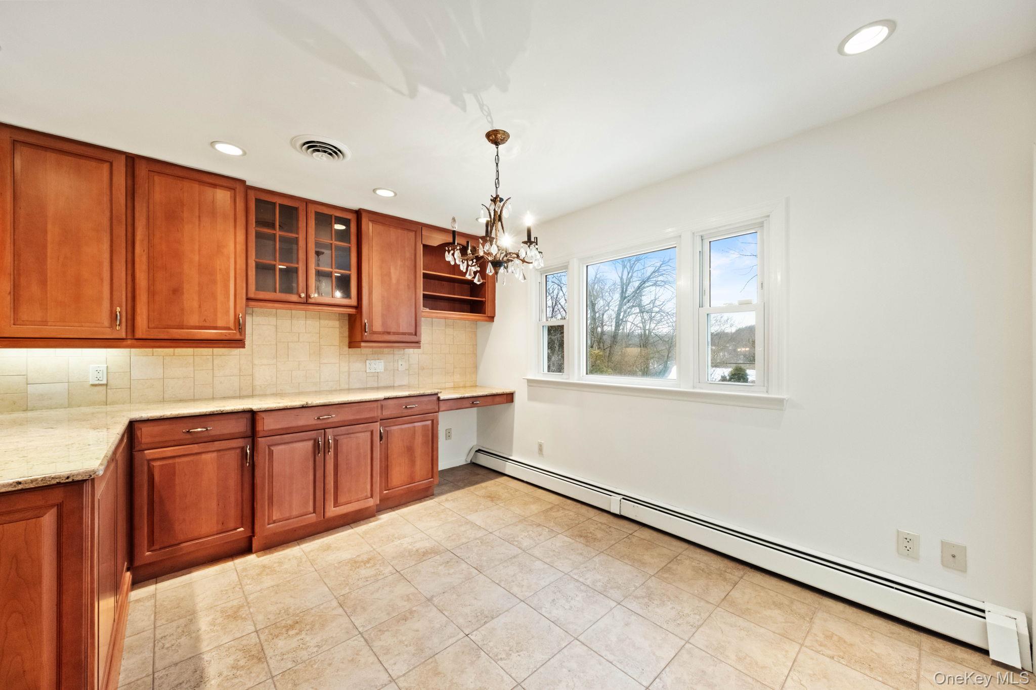 #12 photo, 32 Bramble Brook Road, Ardsley , NY 10502