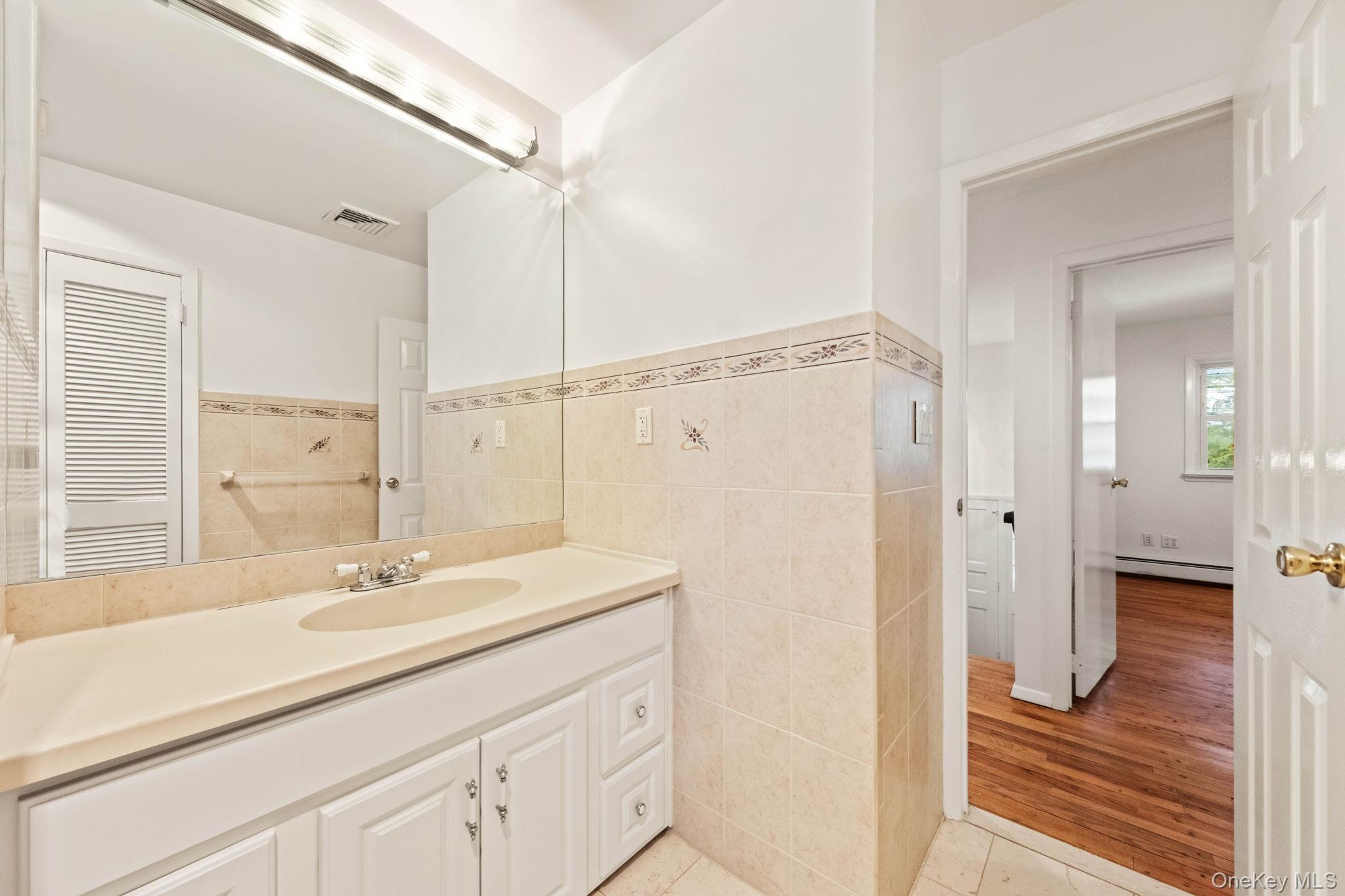 #15 photo, 32 Bramble Brook Road, Ardsley , NY 10502