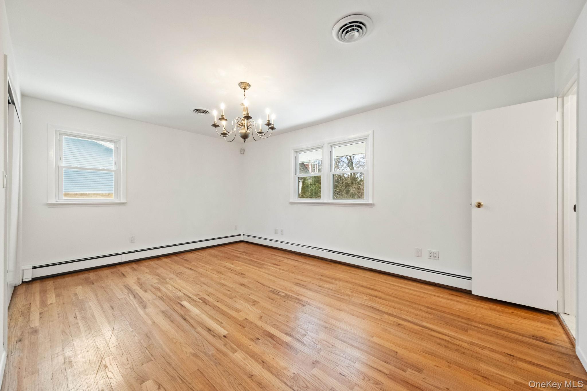 #16 photo, 32 Bramble Brook Road, Ardsley , NY 10502