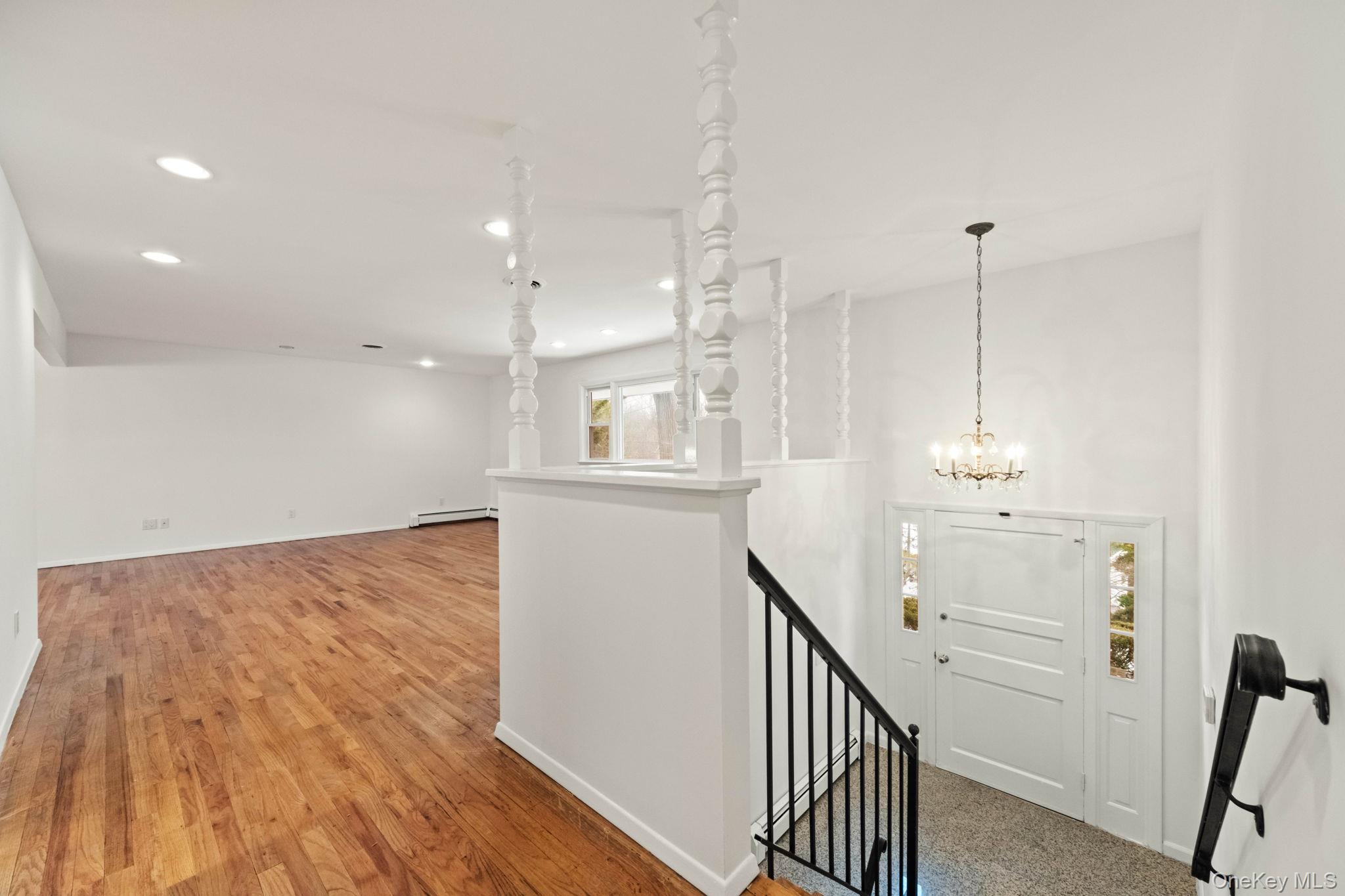 #4 photo, 32 Bramble Brook Road, Ardsley , NY 10502