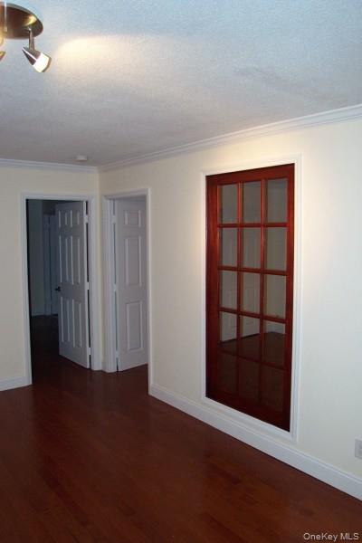 #10 photo, 12 Granada Crescent, White Plains , NY 10603