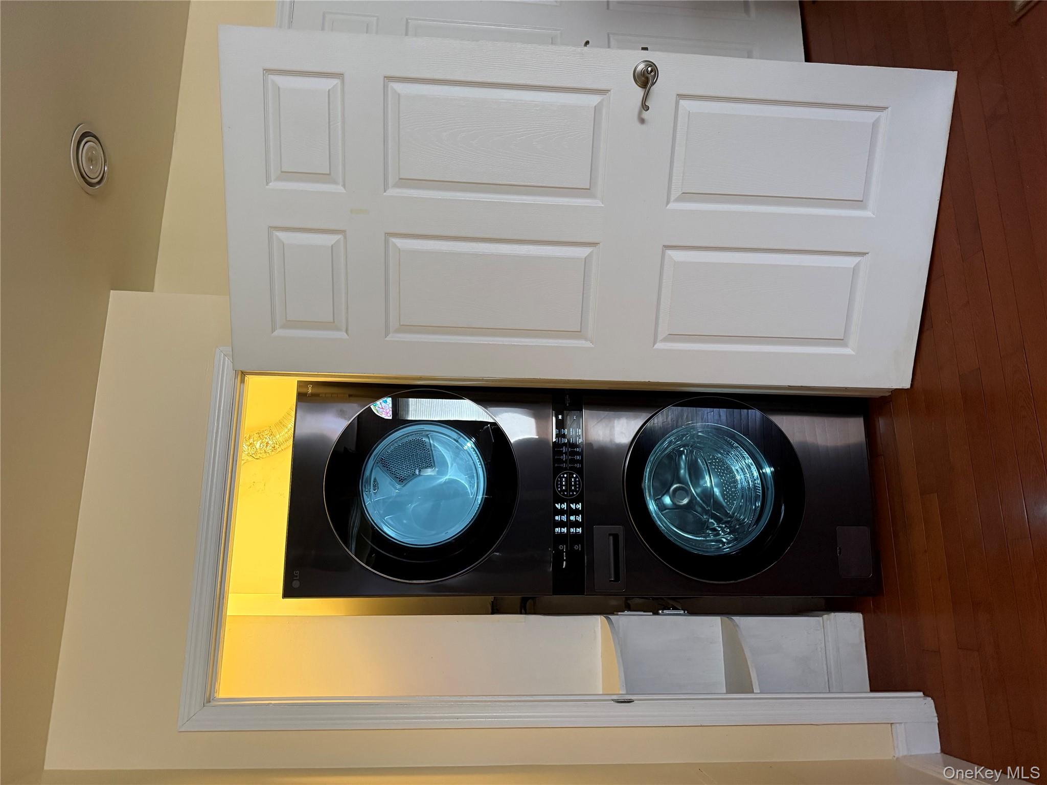 #14 photo, 12 Granada Crescent, White Plains , NY 10603