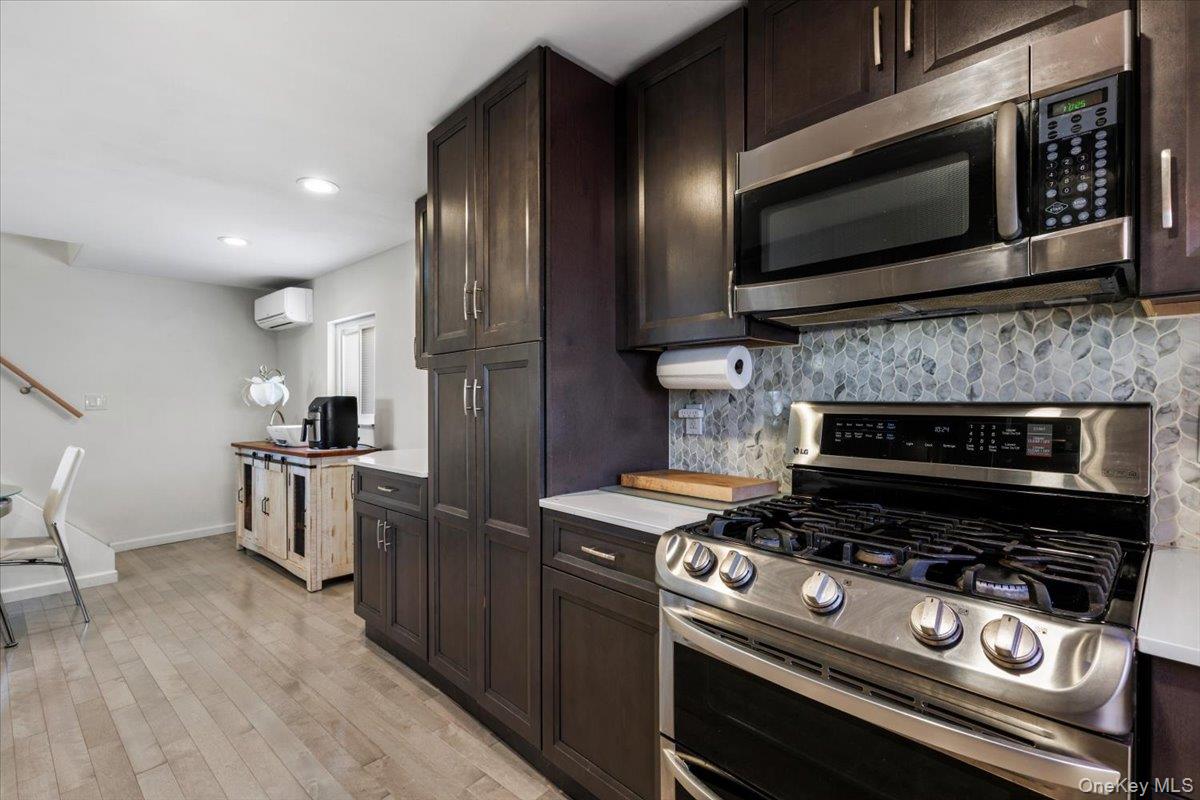 #15 photo, 163D Edgwater, Bronx , NY 10465