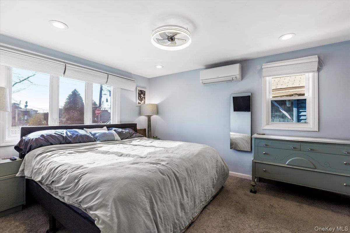 #18 photo, 163D Edgwater, Bronx , NY 10465