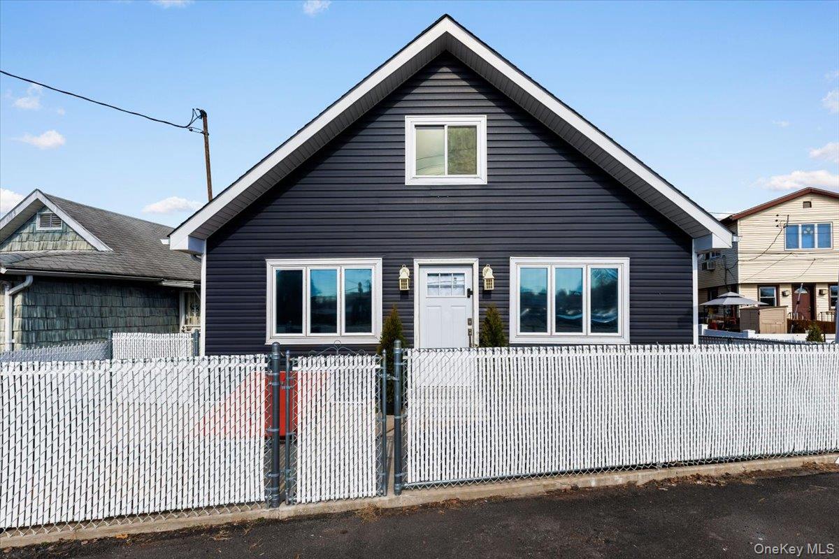 #2 photo, 163D Edgwater, Bronx , NY 10465