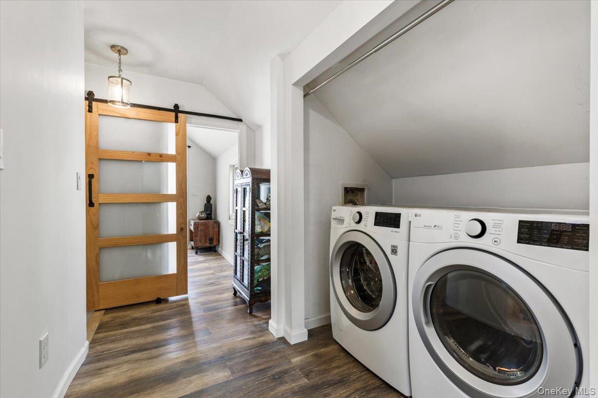 #20 photo, 163D Edgwater, Bronx , NY 10465