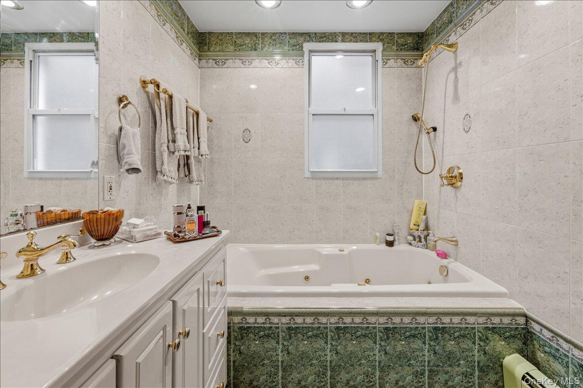 #10 photo, 33-24 83rd Street, Jackson Heights , NY 11372