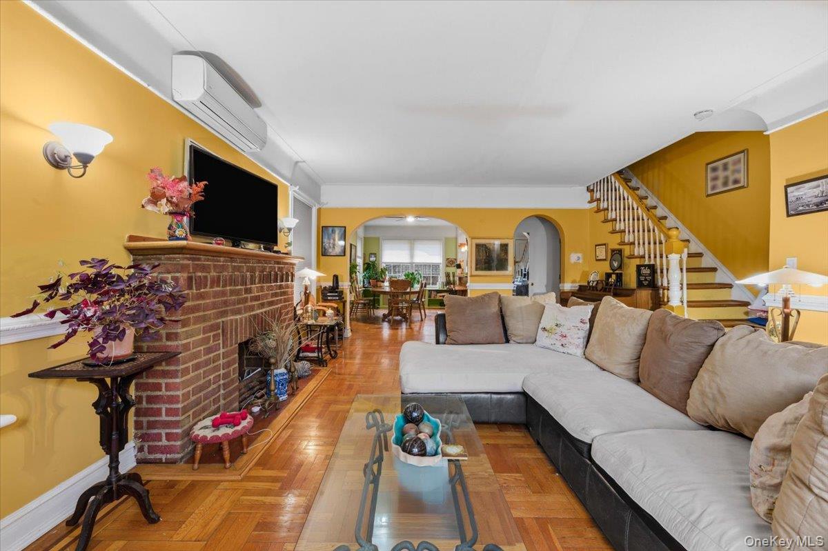 #3 photo, 33-24 83rd Street, Jackson Heights , NY 11372