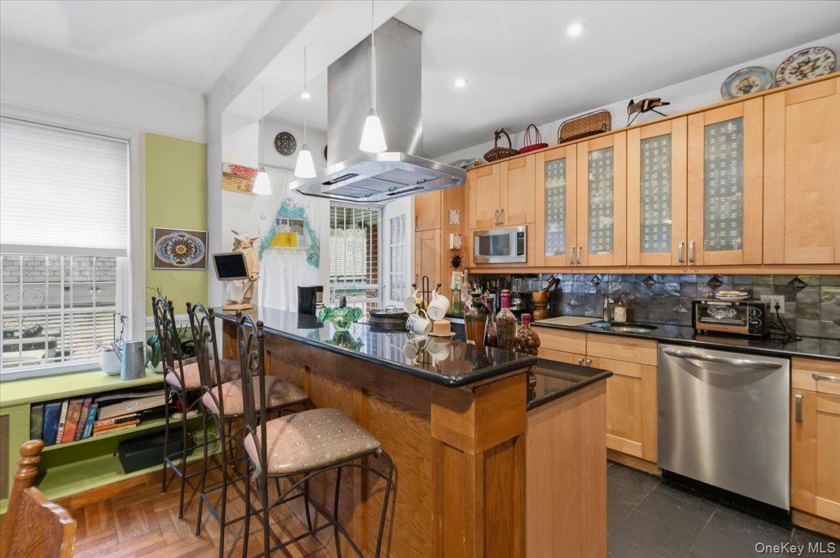 #7 photo, 33-24 83rd Street, Jackson Heights , NY 11372